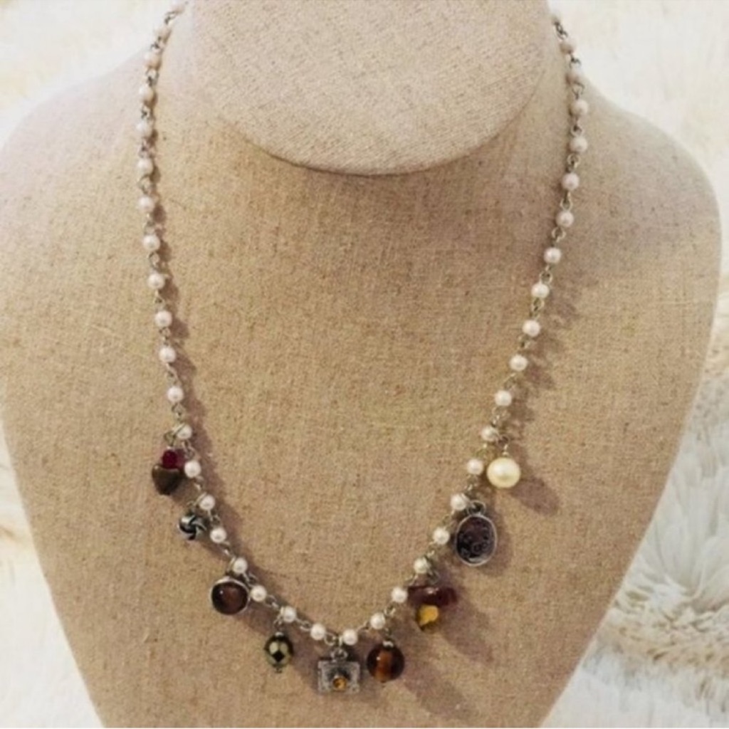 Vintage | Necklace | Limited Charm Faux Pearl Necklace